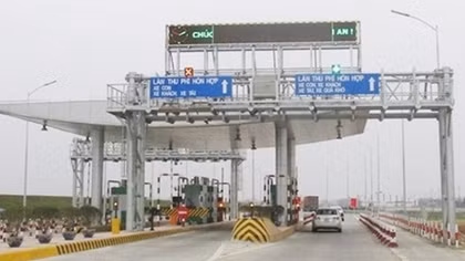 Hàng trăm phương tiện cố tình tránh trạm thu phí BOT QL32