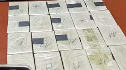 Khen thưởng chiến công bắt giữ 20 bánh heroin