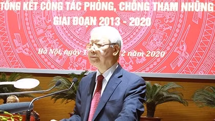  Đấu tranh chống tham nhũng phải gắn liền với chống suy thoái về tư tưởng chính trị, đạo đức, lối sống