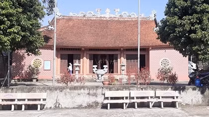 Người Mường làm Thành hoàng làng của người Kinh