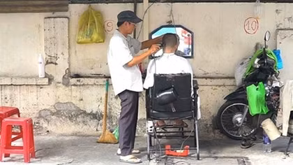 Cắt tóc