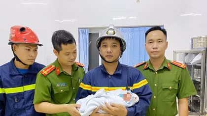 Những người đi "đón" hài nhi