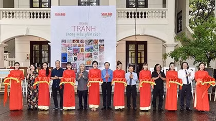 Khai mạc triển lãm và ra mắt cuốn sách “Tranh trong mùa giãn cách”