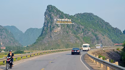 Những ngọn đèn trên con đường huyền thoại