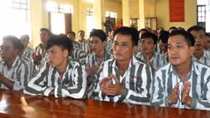 Phạm nhân được đối thoại với giám thị trại giam định kỳ