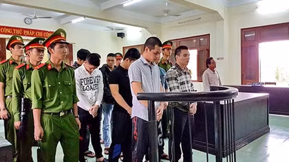 Bị kháng nghị vì giảm án bất thường