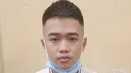 Tạm giữ lái xe chưa có bằng lái tông liên hoàn tại Hải Dương