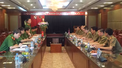 Cục Tham mưu Cảnh sát, Tổng cục Cảnh sát Bộ Công an làm việc với Văn phòng Tổng cục Cảnh sát Lào