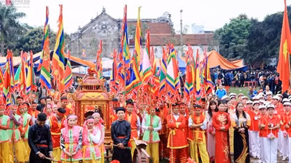 Làng năm nay vào hội