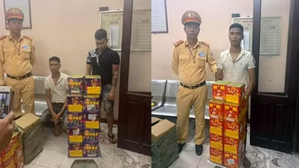 Nam thanh niên bung cửa xe bỏ chạy khi CSGT yêu cầu kiểm tra tải hàng