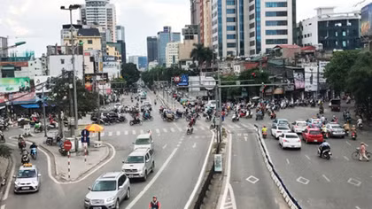 Xem xét kỹ hiệu quả con đường "đắt nhất hành tinh" ở Hà Nội