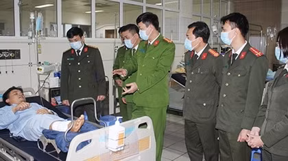 Thượng uý Công an ngã xuống vực khi bắt tội phạm ma tuý