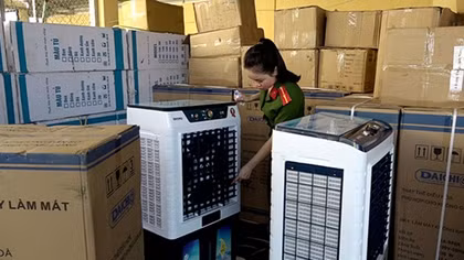Thu giữ nhiều máy làm mát và máy lọc nước không rõ nguồn gốc