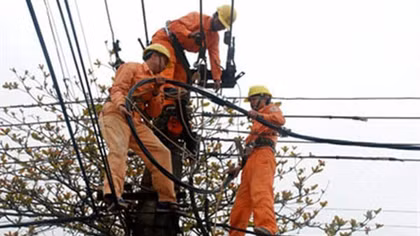 Sử dụng điện tăng đột biến ngày nắng nóng 
