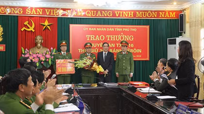 Ghi ở đơn vị 24 năm liên tục nhận Cờ thi đua