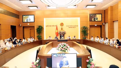 Ủy ban Thường vụ Quốc hội ban hành Nghị quyết về nhân sự