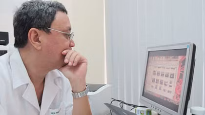 Kinh nghiệm sống sót của bác sĩ bị ung thư phổi giai đoạn cuối