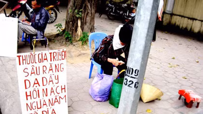 Hiểm họa từ những "thầy lang vườn"