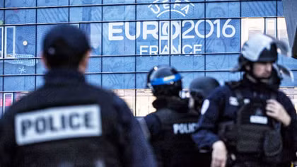 Cảnh sát Pháp khó khăn khi bảo vệ khu fanzone tại Euro 2016