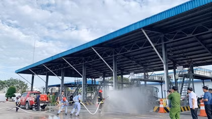 Giải pháp hữu hiệu xử lý tràn dầu trong ngành hàng không