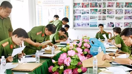 Đi từng ngõ, gõ từng nhà, rà từng dữ liệu, đảm bảo tiến độ hai dự án lớn