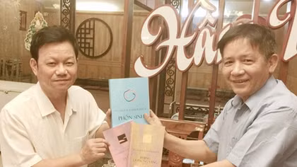 Trái tim hót tiếng vô thanh