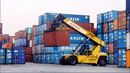 Phát hiện, xử lý 145 container vi phạm qua máy soi hải quan