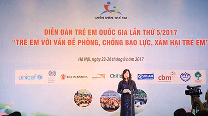 Trẻ em đối thoại với cơ quan chức năng về phòng, chống bạo lực, xâm hại