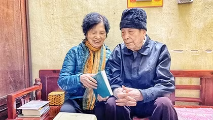  “Vườn thơ” xanh của một nữ thi sĩ, y sĩ Công an