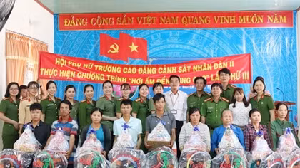 Nhiều hoạt động nhân ái với đồng bào nghèo dịp Tết Kỷ Hợi