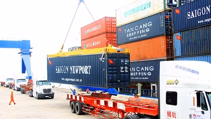 Phát triển logistics để tăng tính cạnh tranh của hàng hóa