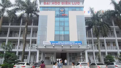 Viết tiếp bài “ĐH Điện lực tuyển sinh vượt 34.270 chỉ tiêu” 