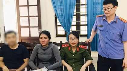 Bế con 2 tuổi để ngụy trang đi buôn ma túy