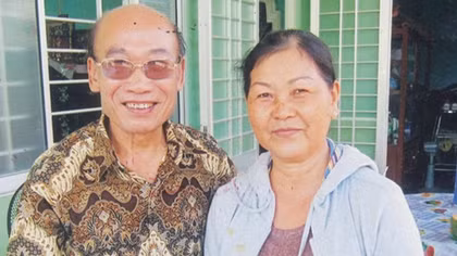 Những người quen năm cũ