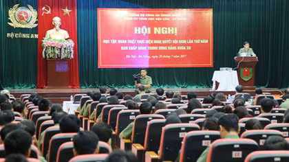 Quán triệt Nghị quyết Hội nghị Trung ương lần thứ năm