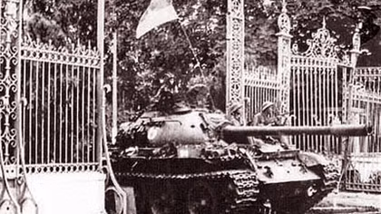 Chiếc xe tăng trong dinh Độc Lập