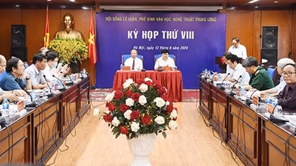 Tăng cường đấu tranh, phản bác các quan điểm sai trái trong văn học, nghệ thuật