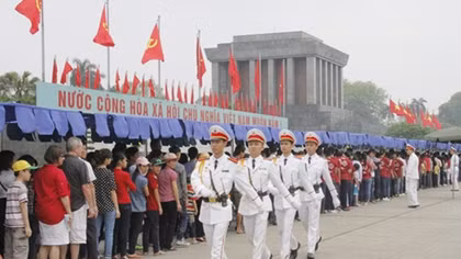Vinh quang con đứng bên Người