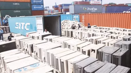 Điều tra, làm rõ 213 container hàng hóa không xuất cảnh