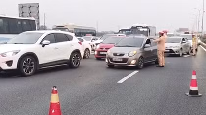 Tăng cường các giải pháp phòng ngừa ùn tắc và tai nạn giao thông