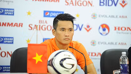 Lê Công Vinh: Từ một thế giới đến một thế giới 