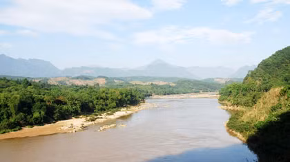 Sông Lô chiều thu