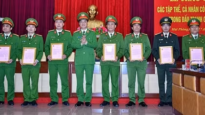 Bộ Công an khen thưởng thành tích điều tra vụ án sát hại chủ đầm rươi
