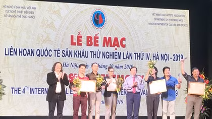 Nỗ lực làm mới sân khấu Việt