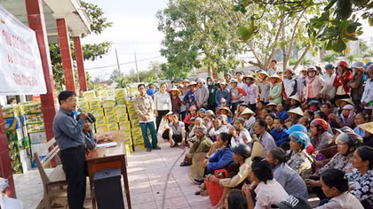 Chung tay giúp đỡ bà con Quảng Bình gặp nạn trong mưa lũ
