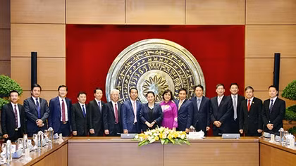 Chủ tịch Quốc hội tiếp các Trưởng cơ quan đại diện ngoại giao VN ở nước ngoài