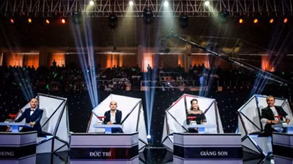 Đừng đạp lên tất cả để câu like