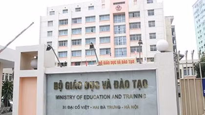 Thủ tướng yêu cầu Bộ GD&ĐT giảm bớt các đơn vị công lập trực thuộc
