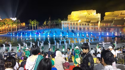 Nổi tiếng song hành cùng… tai tiếng