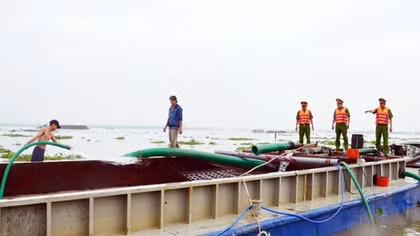 Chống “cát tặc” ở xứ dừa